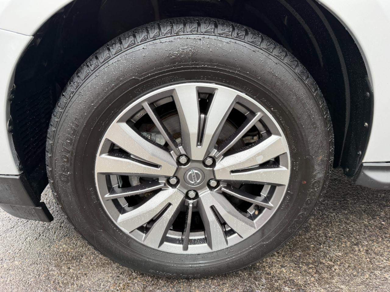 Nissan Pathfinder SL 4WD 2019