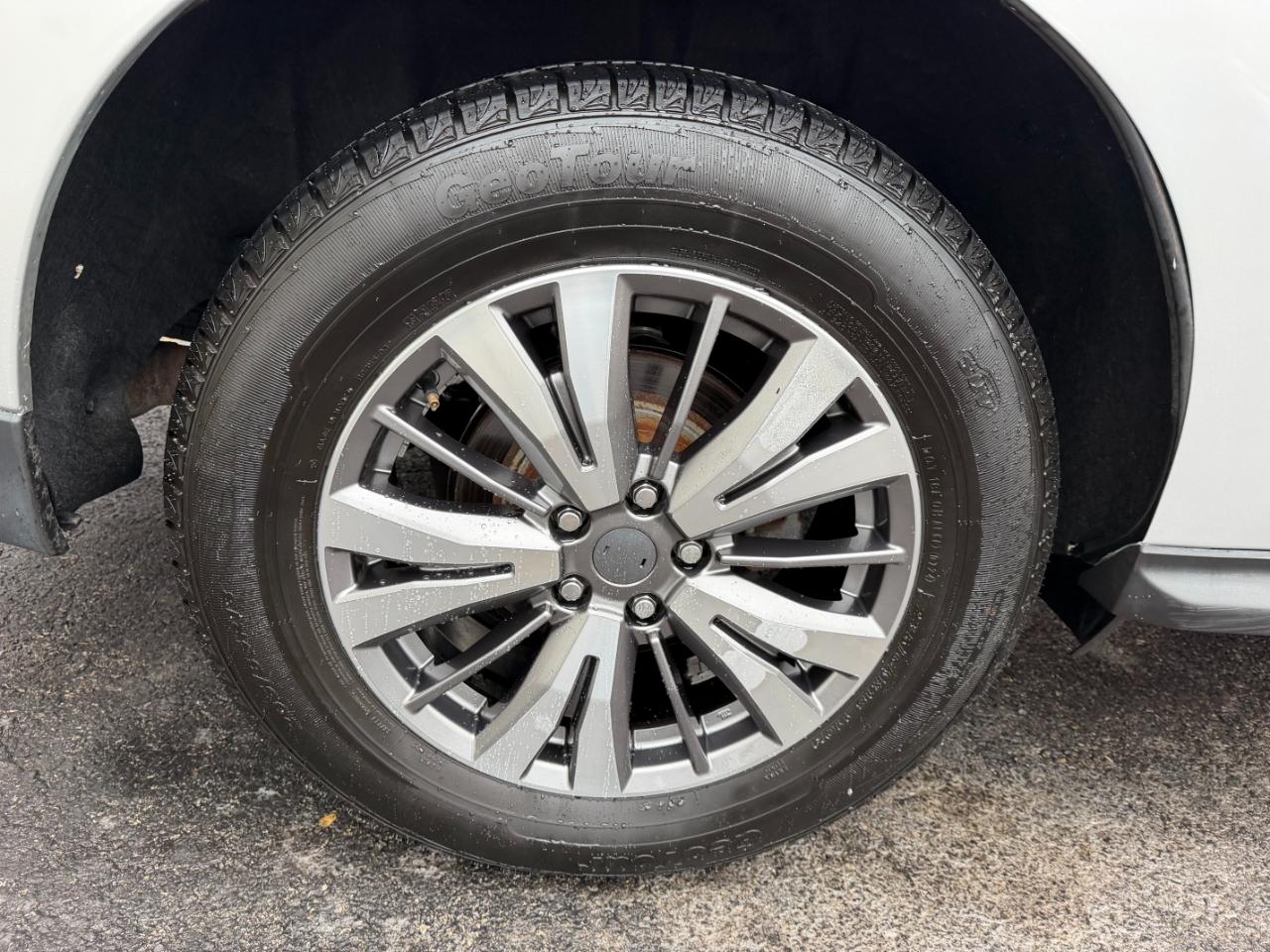 Nissan Pathfinder SL 4WD 2019