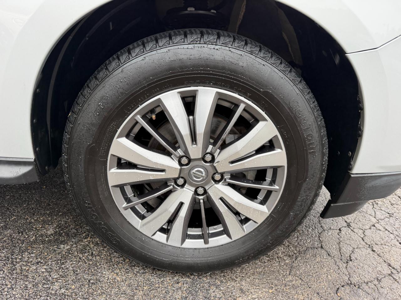 Nissan Pathfinder SL 4WD 2019