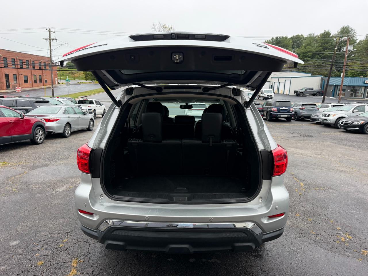 Nissan Pathfinder SL 4WD 2019