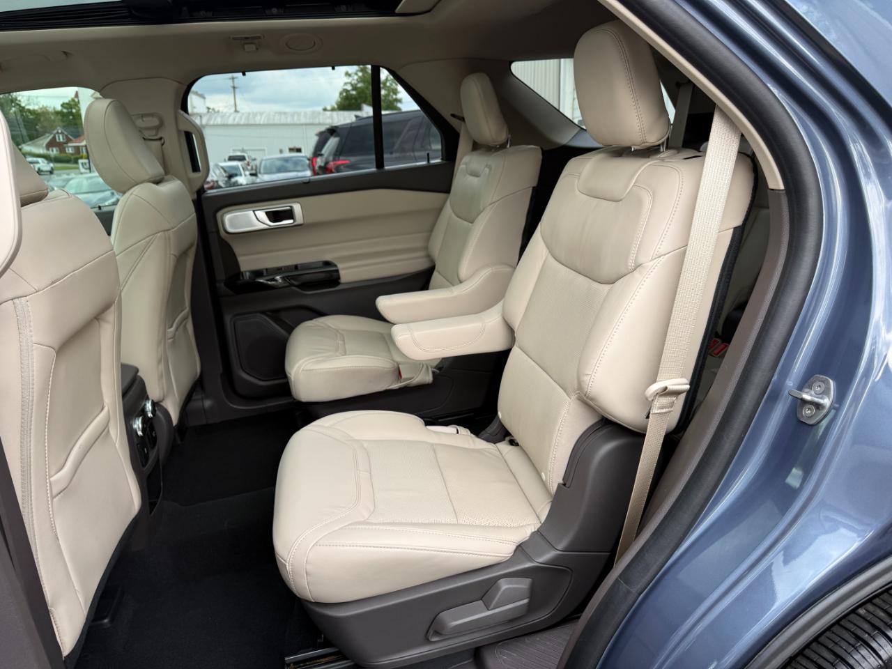 Ford Explorer Platinum AWD 2021