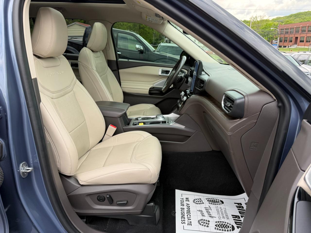 Ford Explorer Platinum AWD 2021