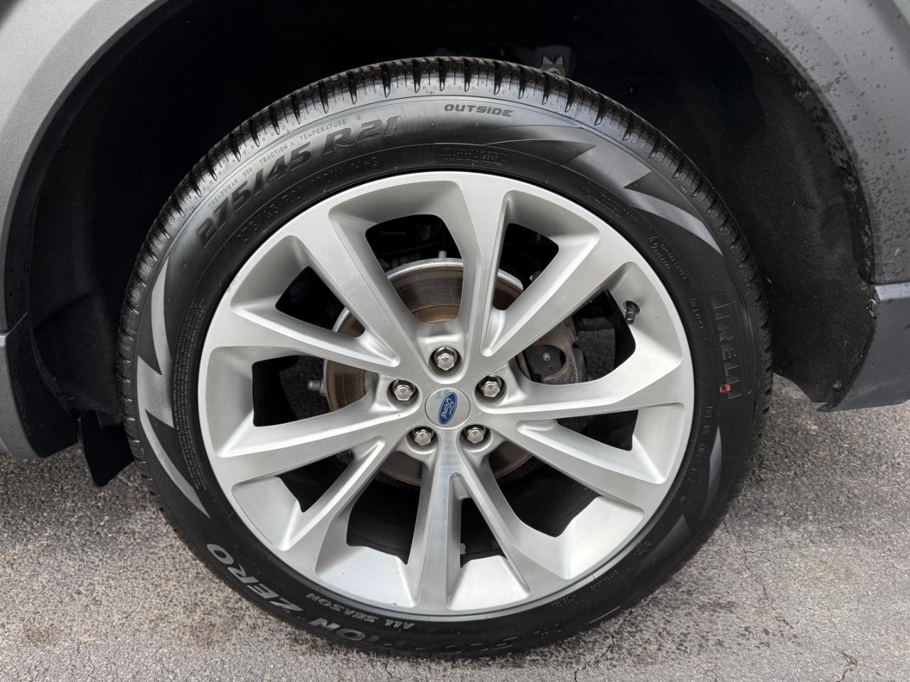 Ford Explorer Platinum AWD 2021