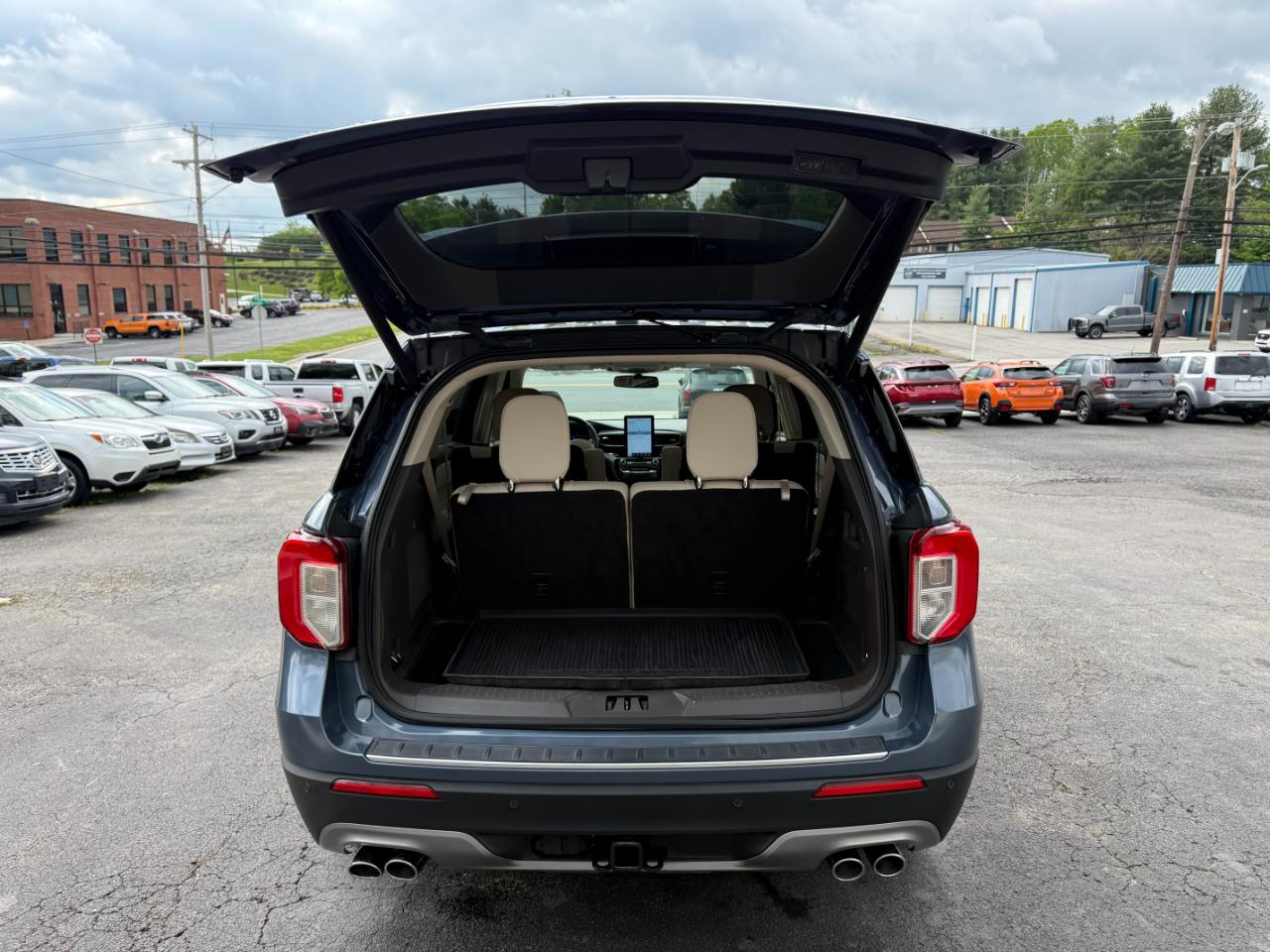 Ford Explorer Platinum AWD 2021