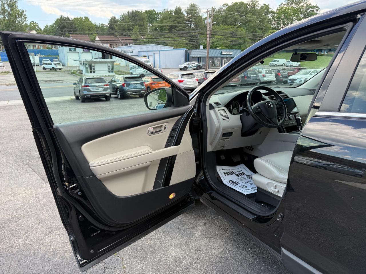Mazda CX-9 Touring 2012