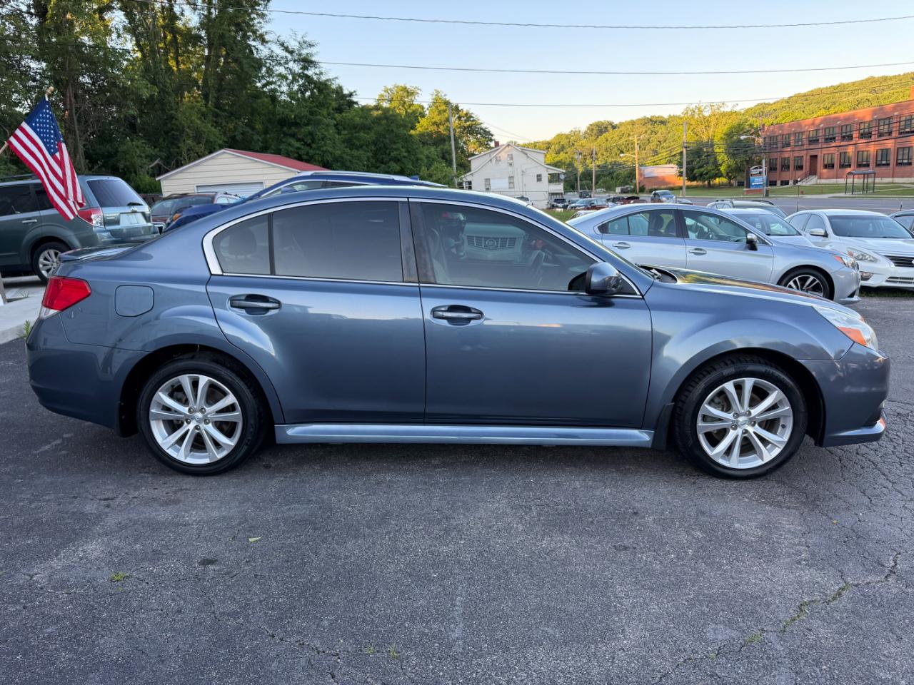 Subaru Legacy 2.5i Limited 2013
