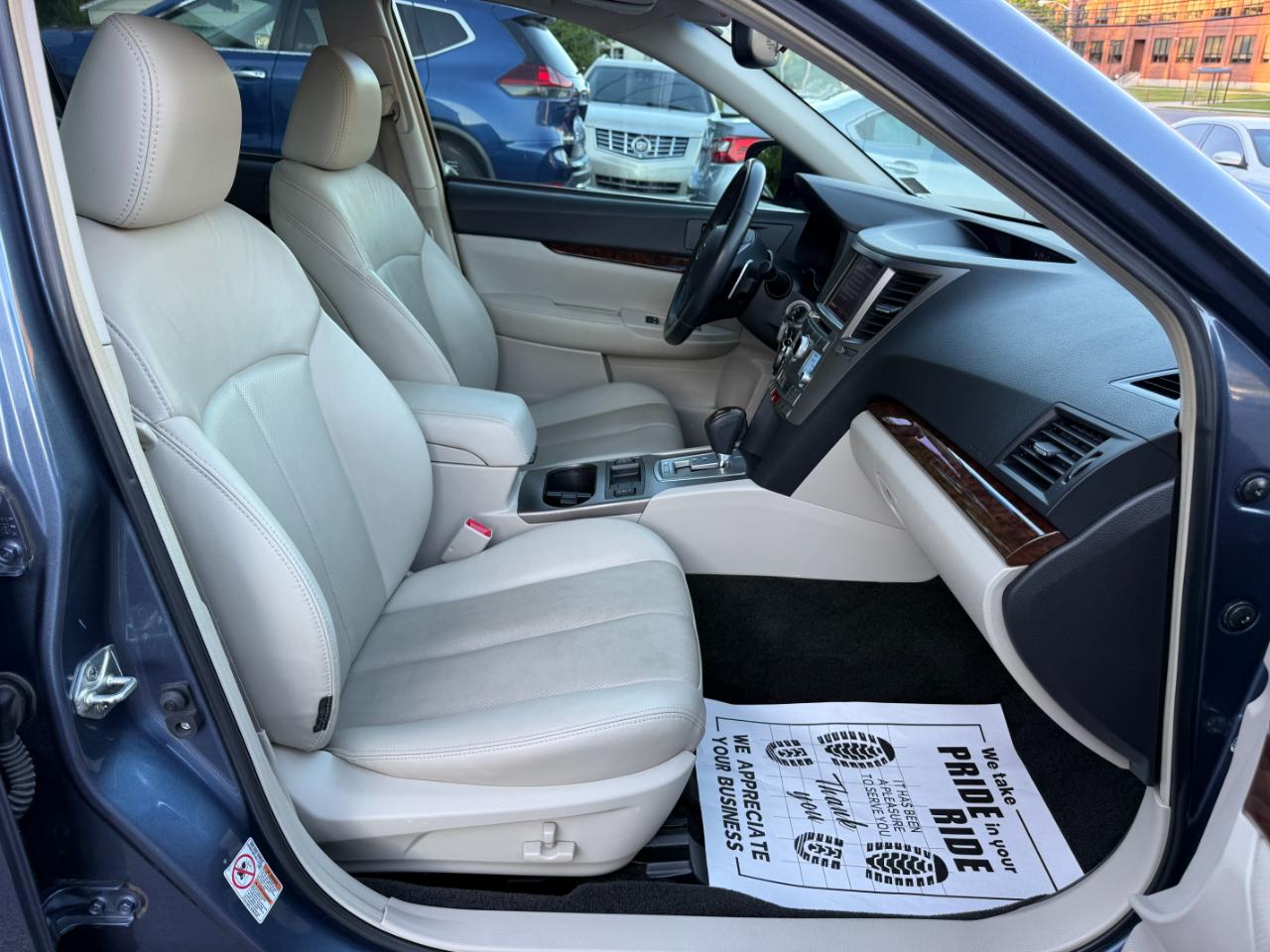 Subaru Legacy 2.5i Limited 2013