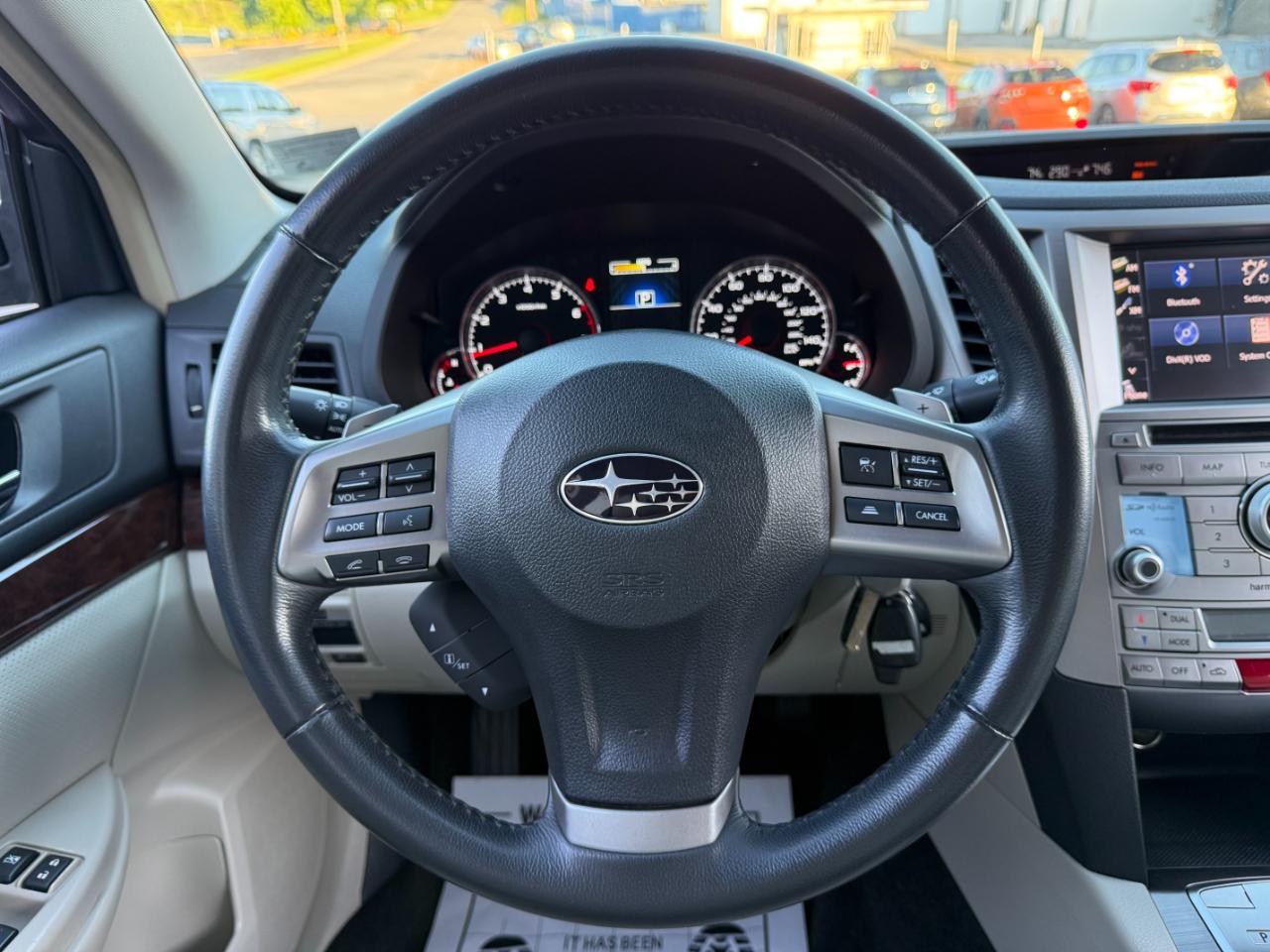 Subaru Legacy 2.5i Limited 2013