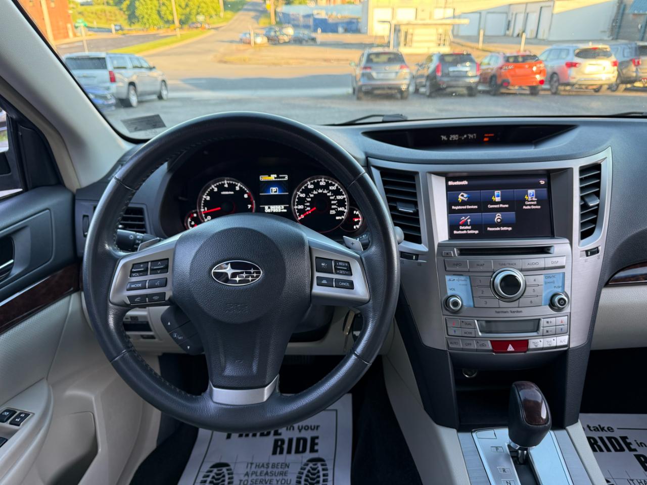 Subaru Legacy 2.5i Limited 2013