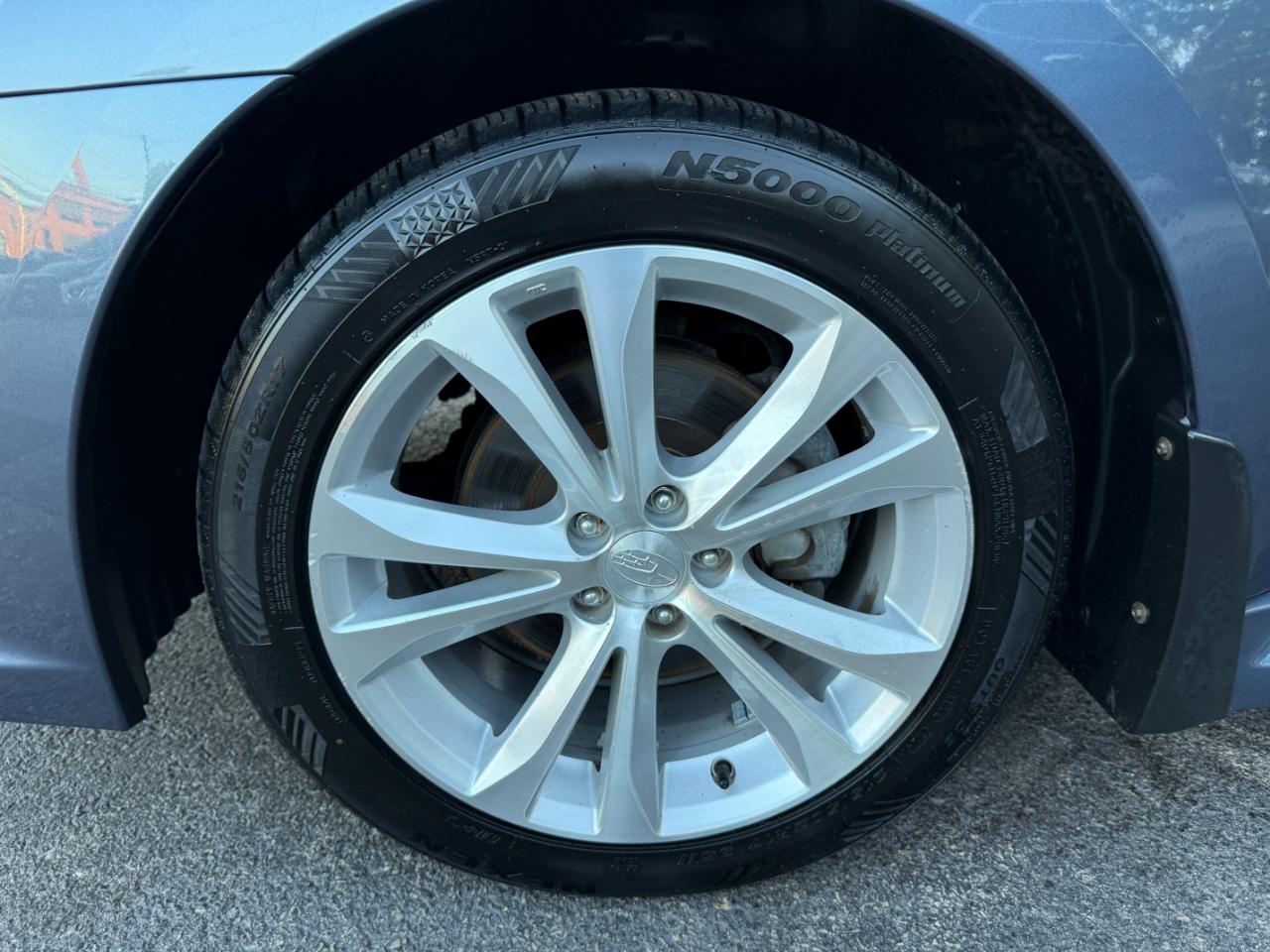 Subaru Legacy 2.5i Limited 2013