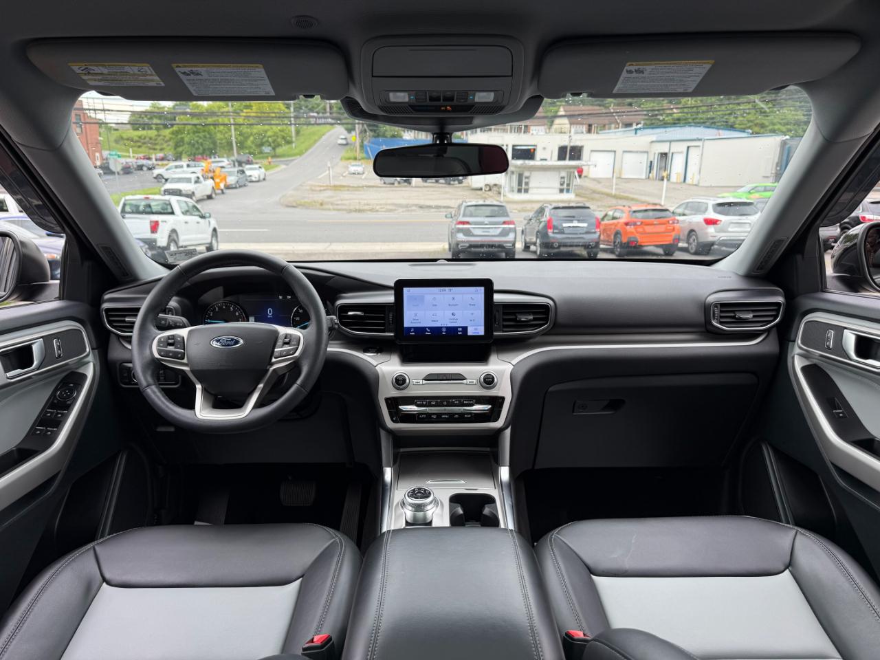 Ford Explorer XLT AWD 2023