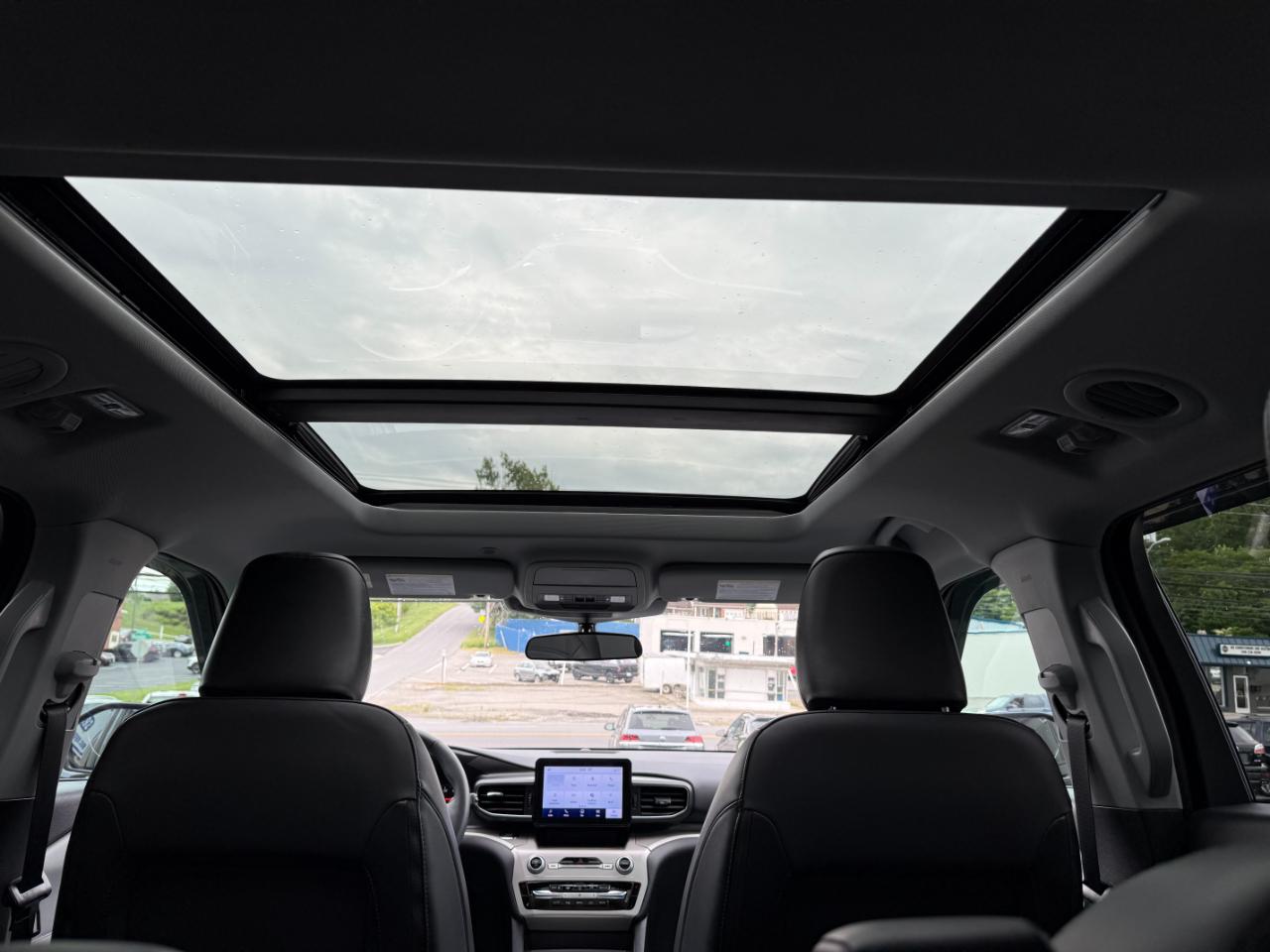 Ford Explorer XLT AWD 2023