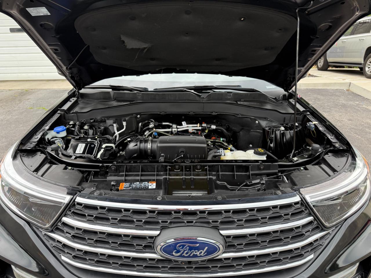 Ford Explorer XLT AWD 2023