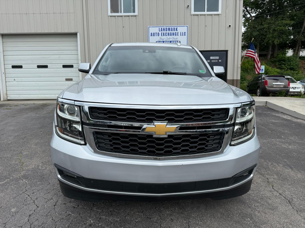 Chevrolet Suburban LT 4WD 2019