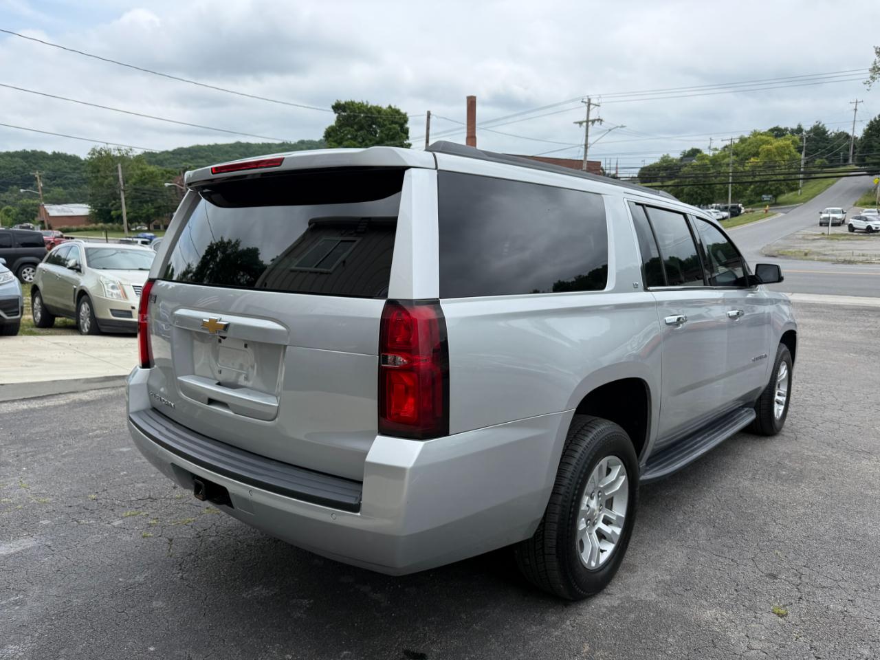 Chevrolet Suburban LT 4WD 2019
