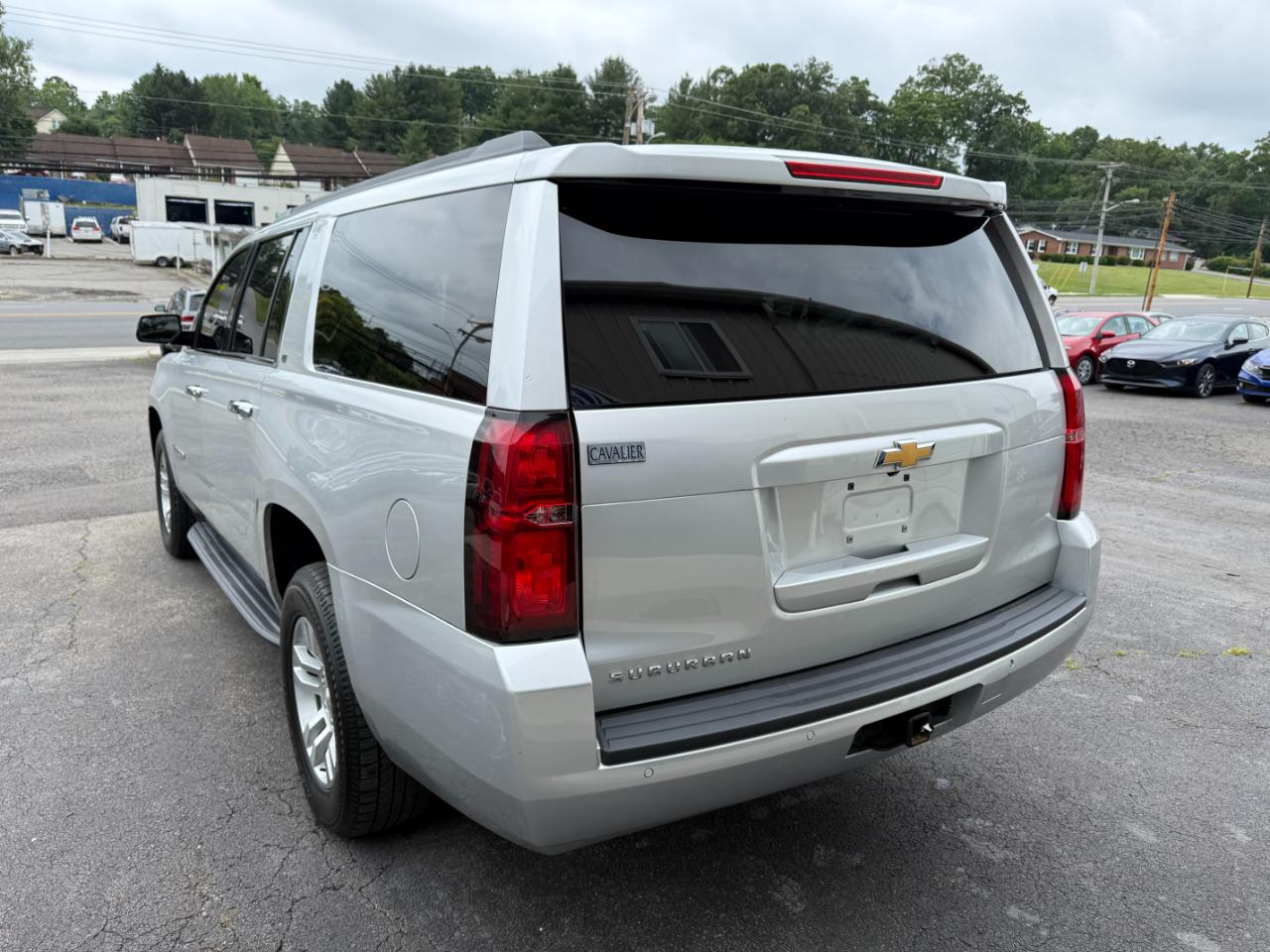Chevrolet Suburban LT 4WD 2019