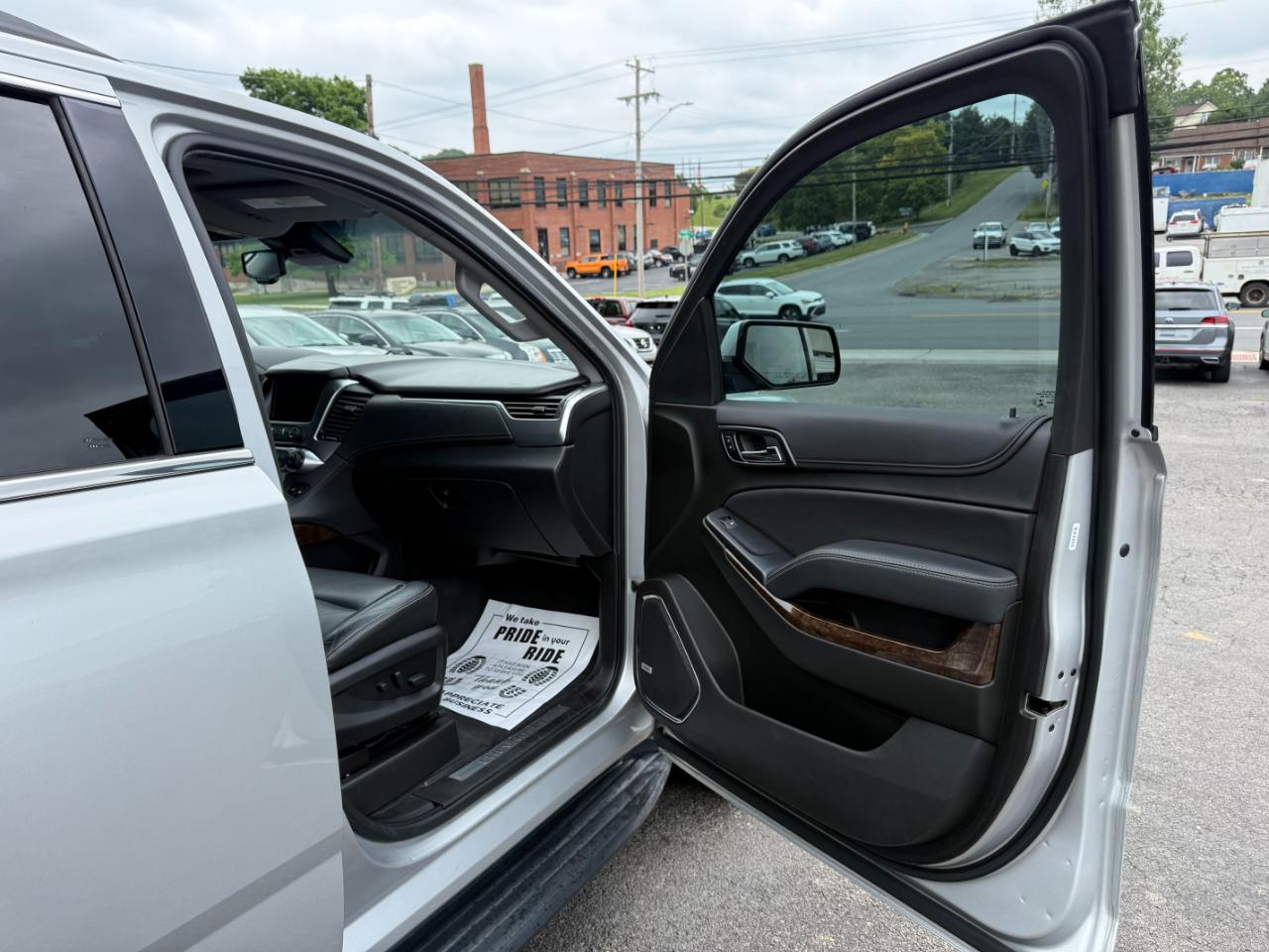 Chevrolet Suburban LT 4WD 2019