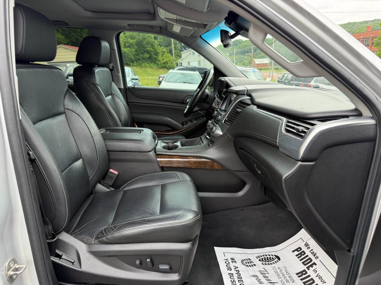 Chevrolet Suburban LT 4WD 2019