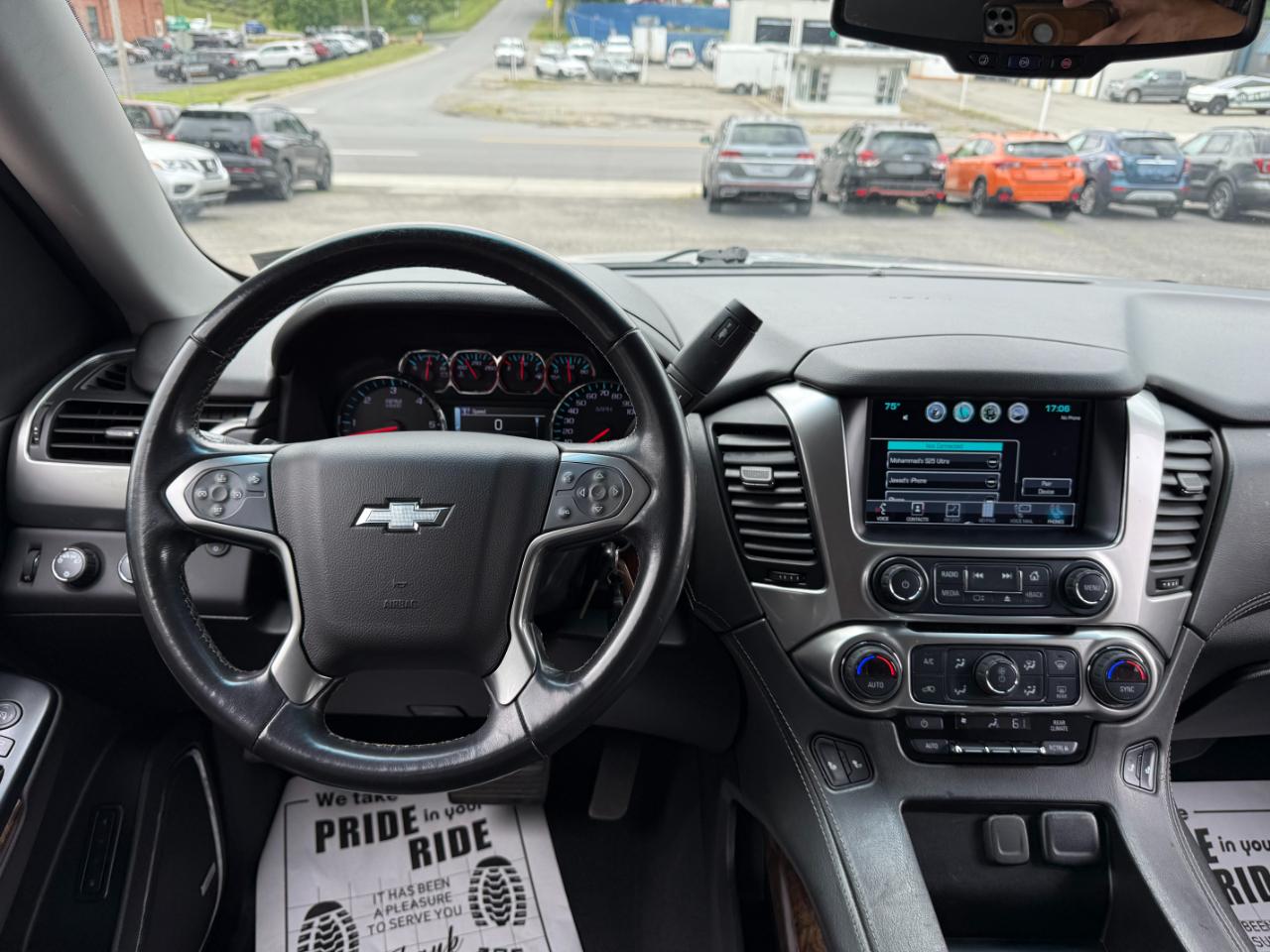 Chevrolet Suburban LT 4WD 2019