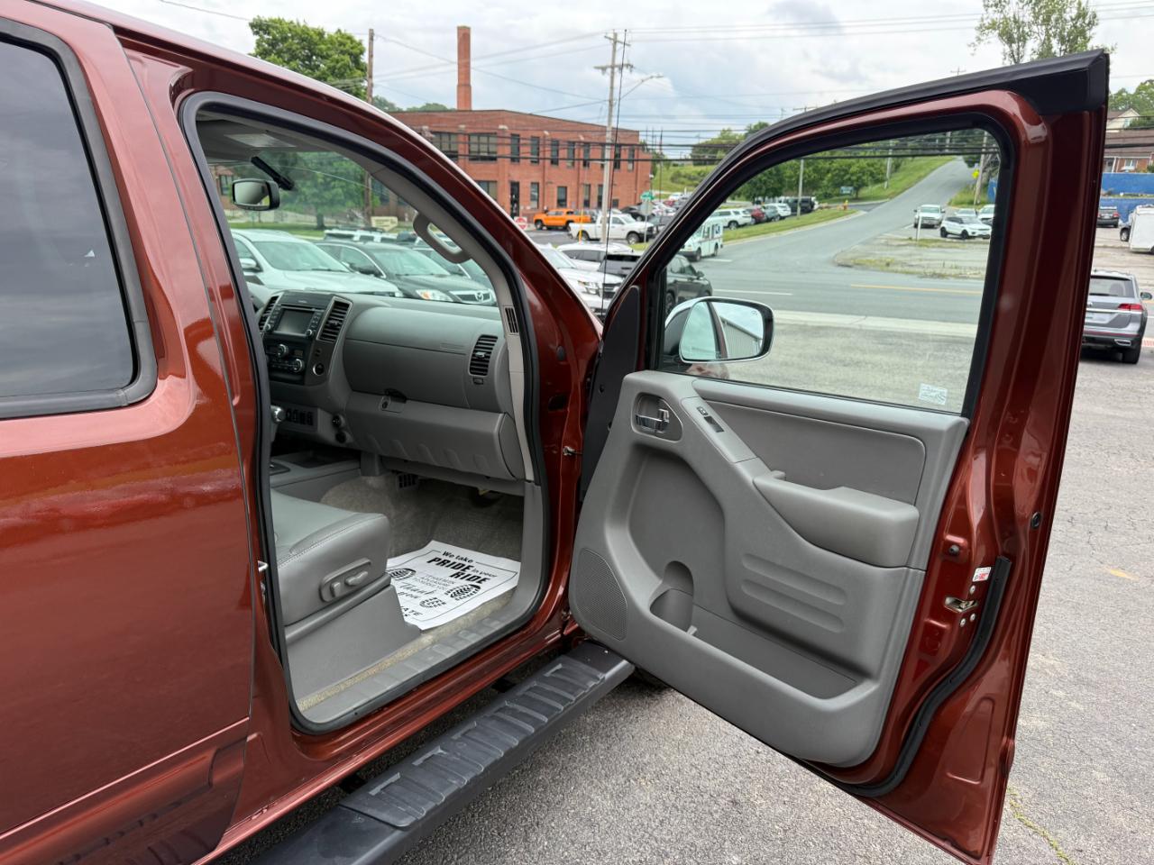 Nissan Frontier SL Crew Cab 5AT 4WD 2018