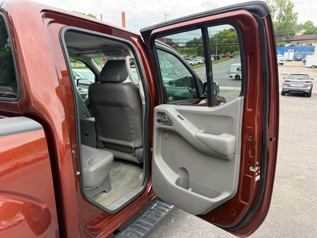 Nissan Frontier SL Crew Cab 5AT 4WD 2018