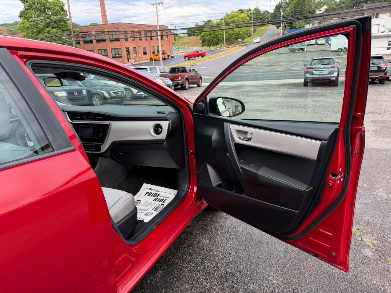 Toyota Corolla LE 2019