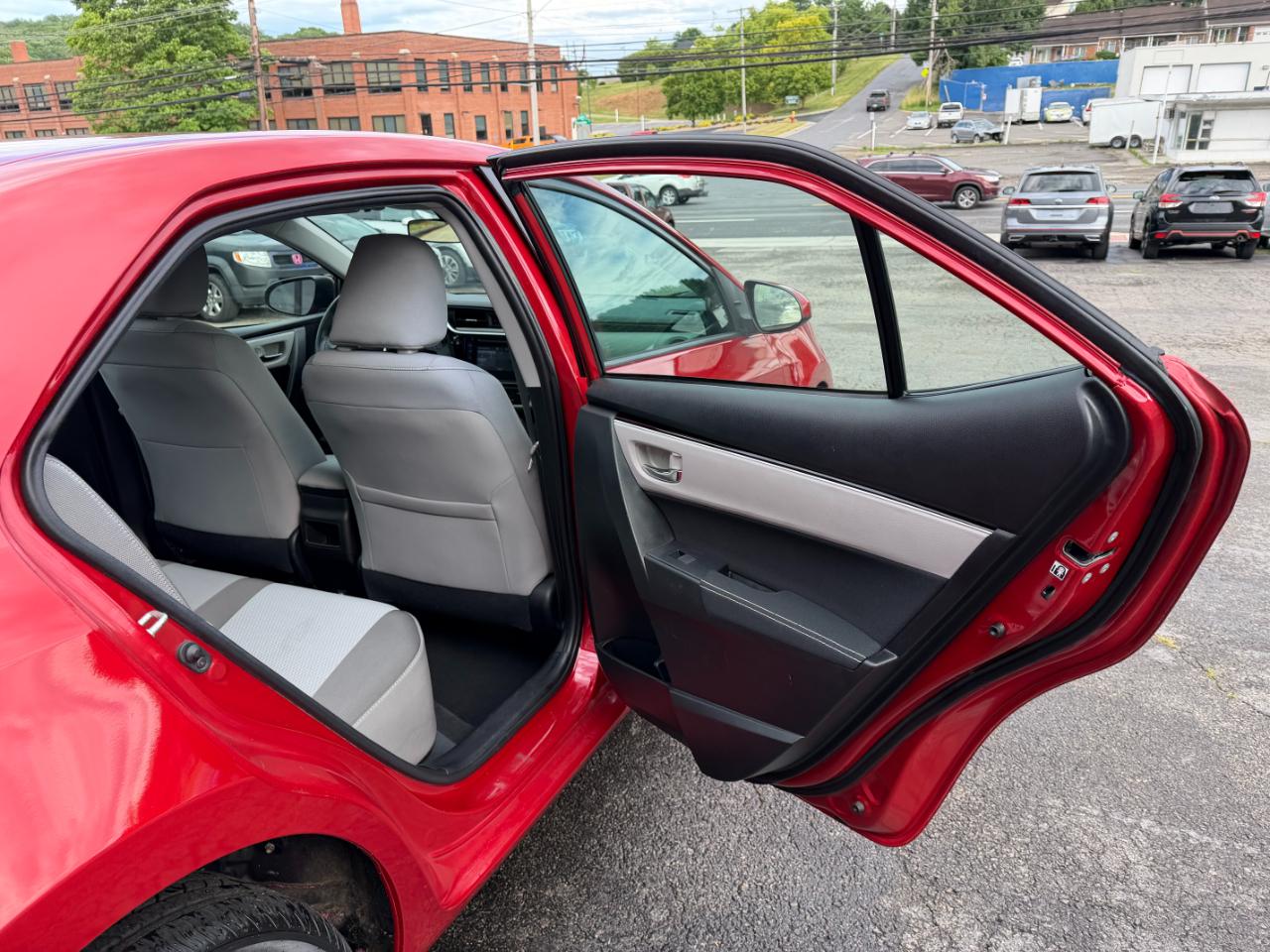 Toyota Corolla LE 2019