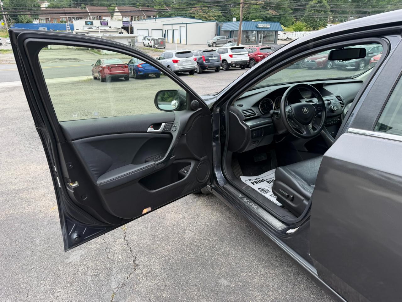 Acura TSX 5-speed AT 2012