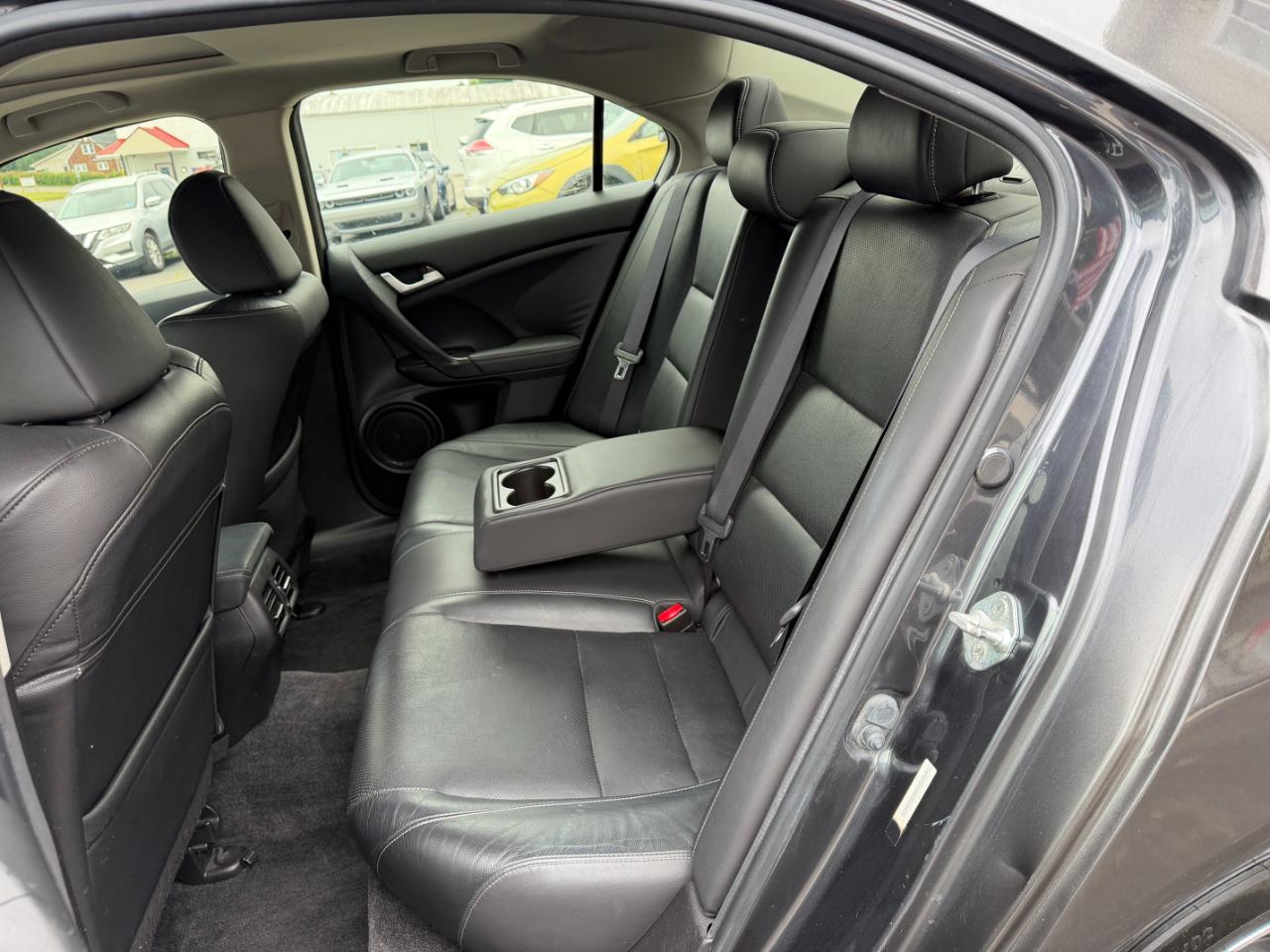 Acura TSX 5-speed AT 2012