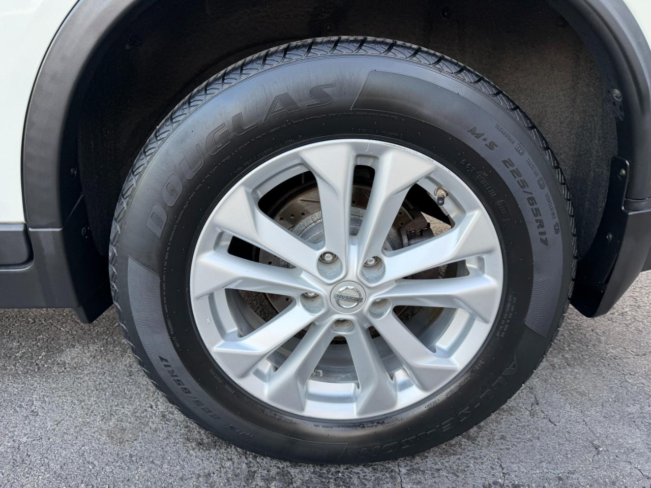 Nissan Rogue SV AWD 2016