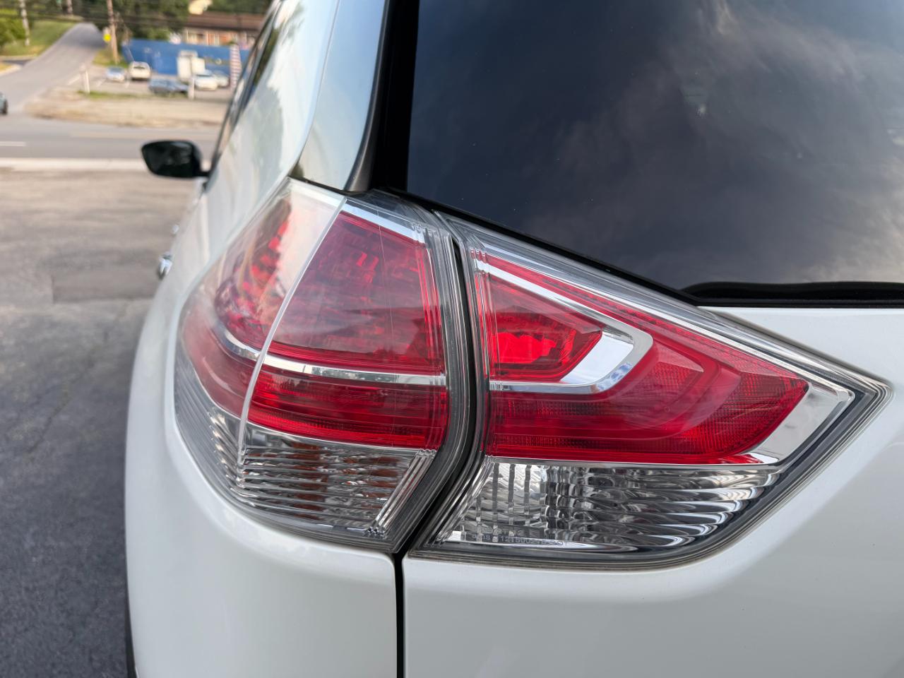 Nissan Rogue SV AWD 2016
