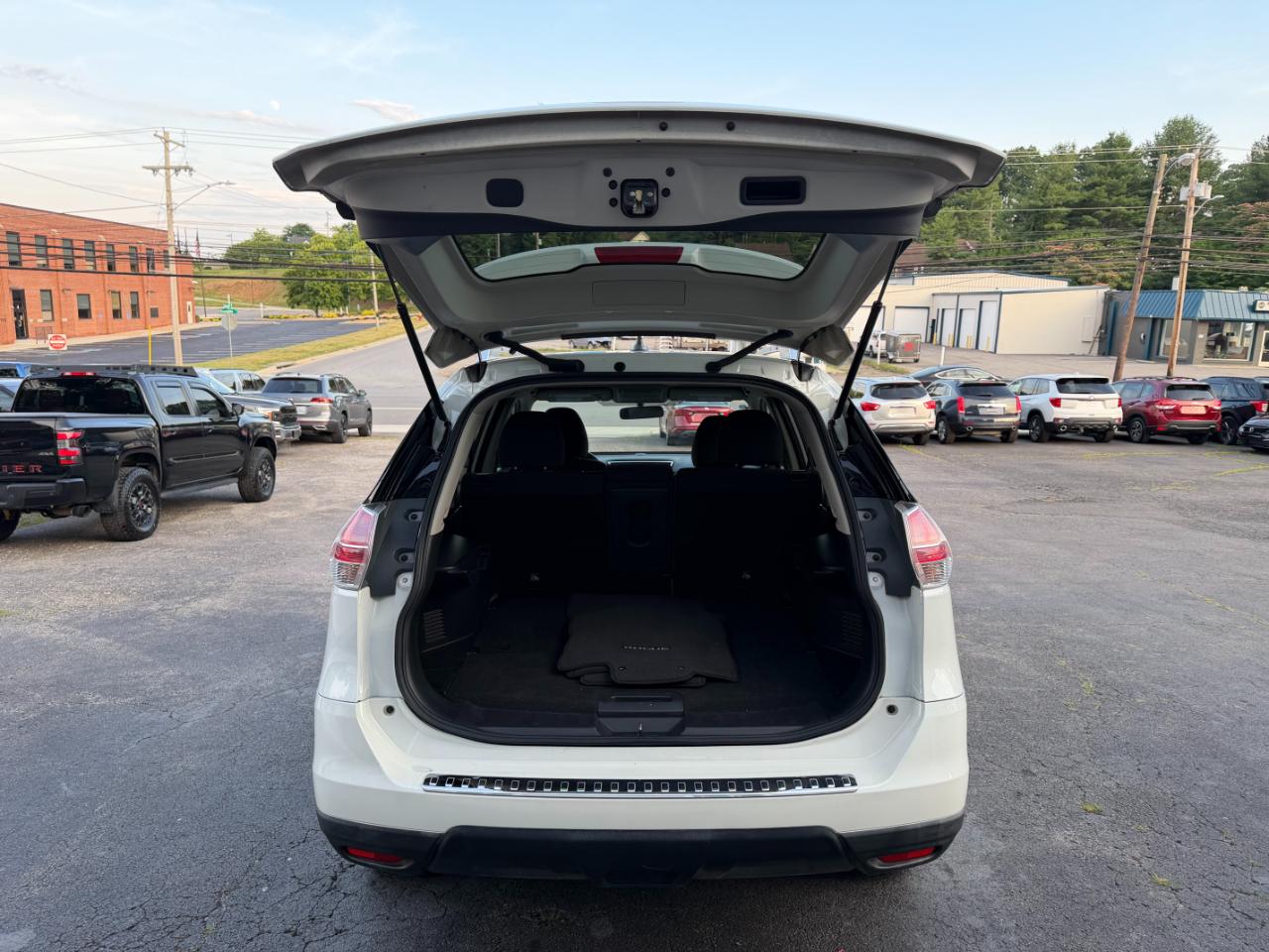 Nissan Rogue SV AWD 2016
