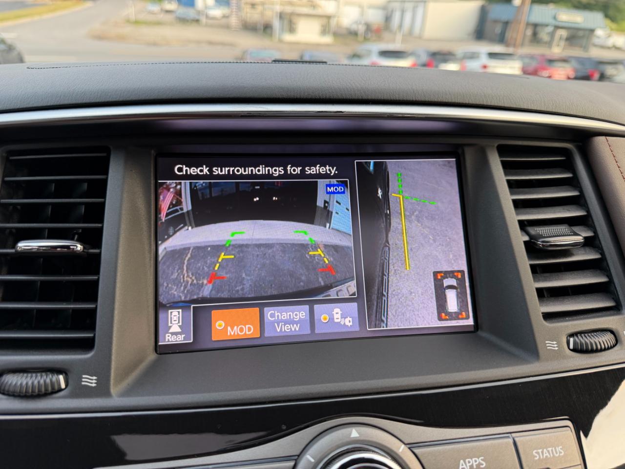 Nissan Armada  2019