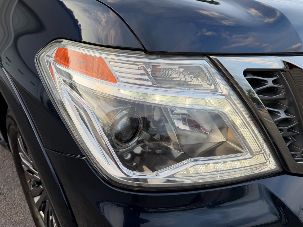 Nissan Armada  2019