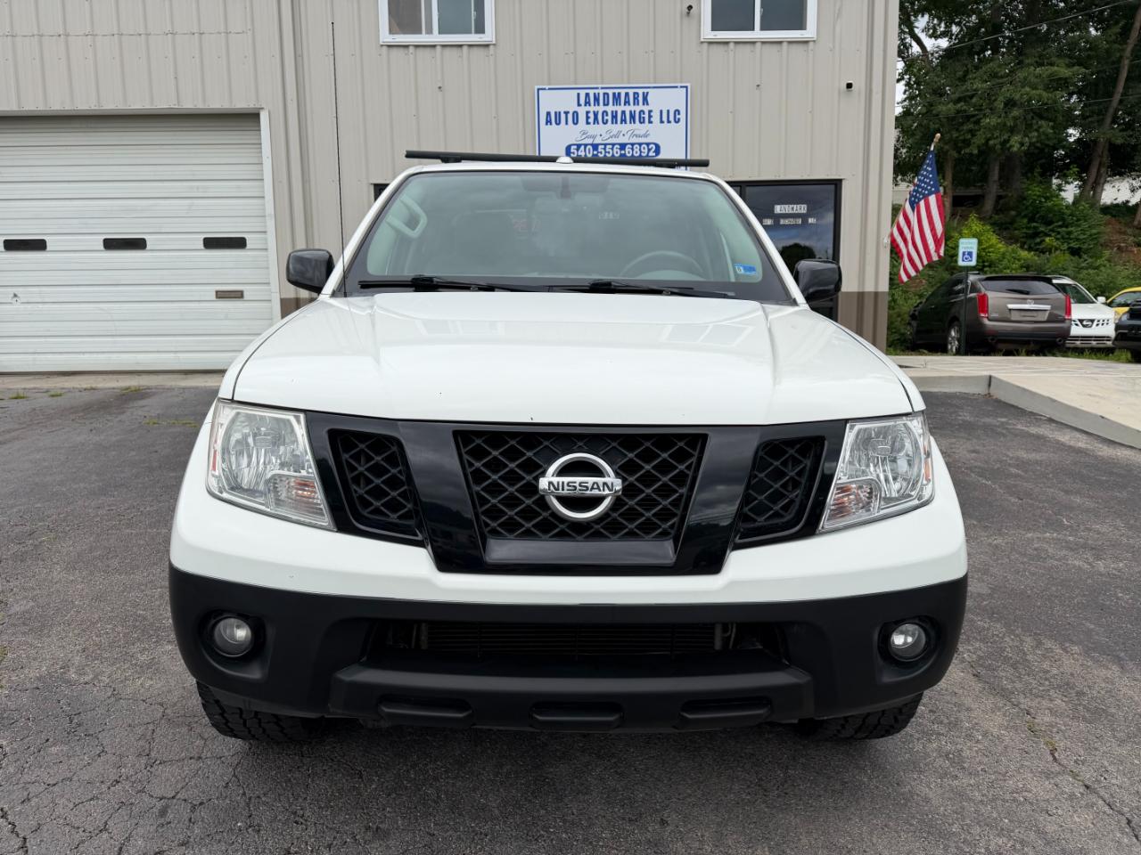 Nissan Frontier SV Crew Cab 5AT 4WD 2018