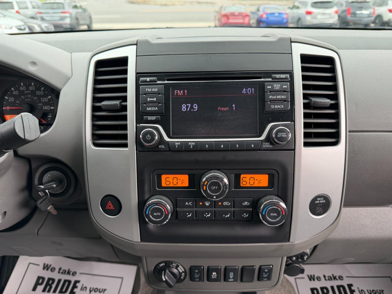 Nissan Frontier SV Crew Cab 5AT 4WD 2018