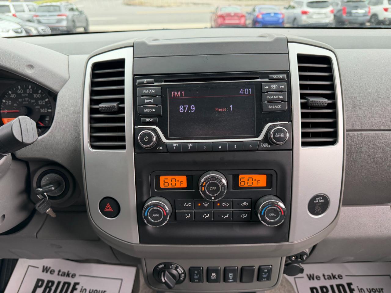 Nissan Frontier SV Crew Cab 5AT 4WD 2018