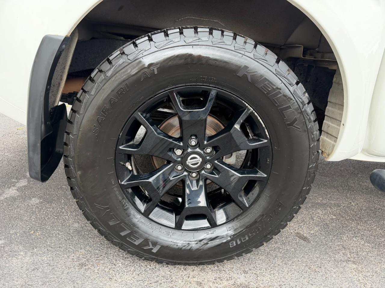 Nissan Frontier SV Crew Cab 5AT 4WD 2018