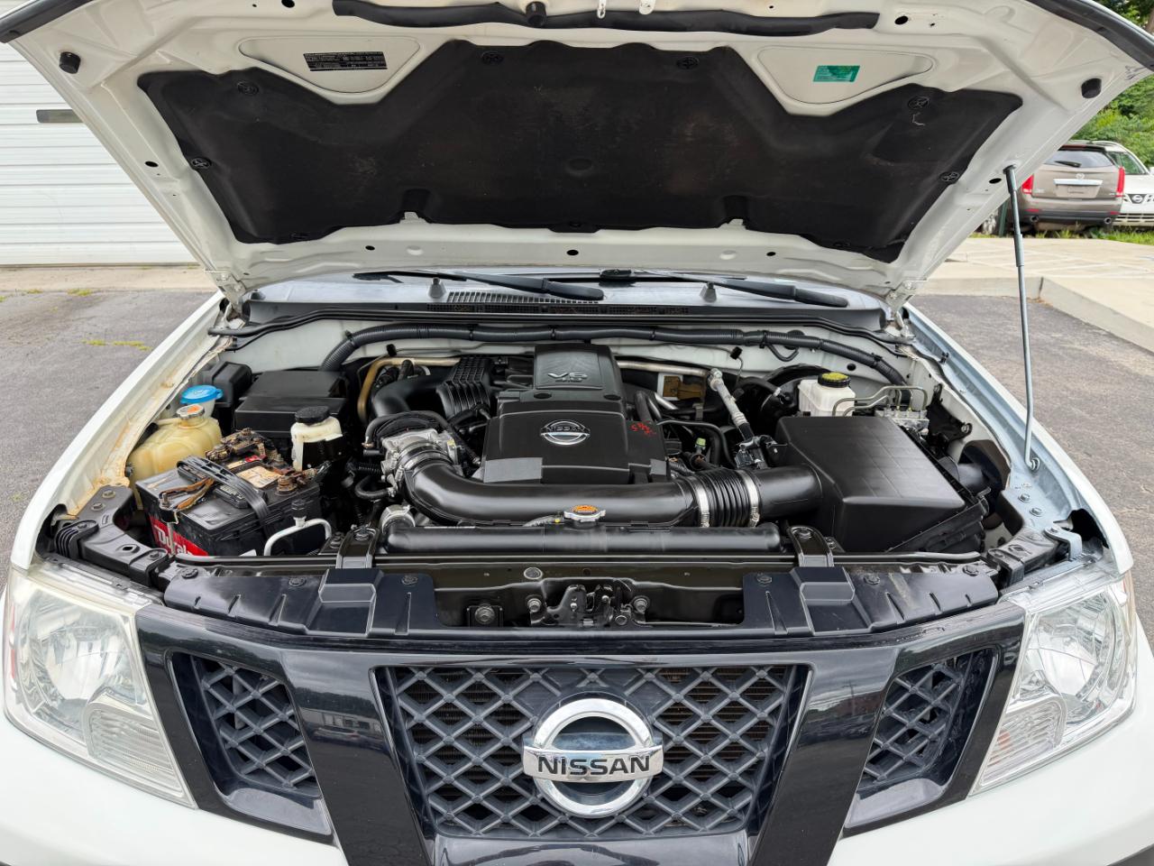 Nissan Frontier SV Crew Cab 5AT 4WD 2018