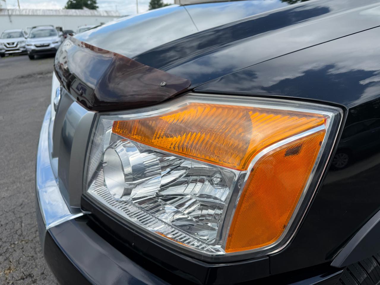 Nissan Titan PRO-4X Crew Cab 4WD SWB 2015