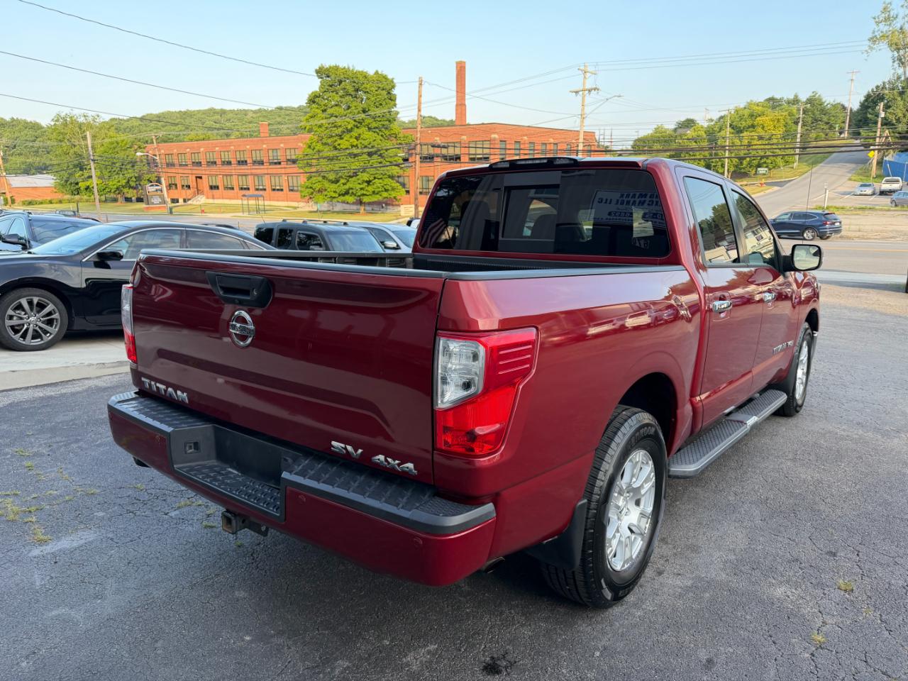 Nissan Titan SV Crew Cab 4WD 2019