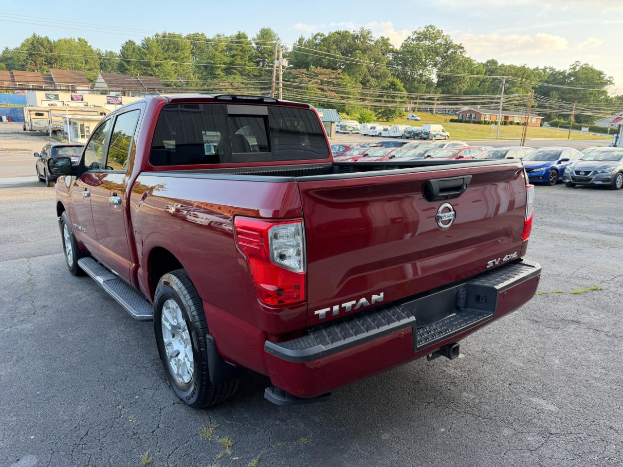 Nissan Titan SV Crew Cab 4WD 2019