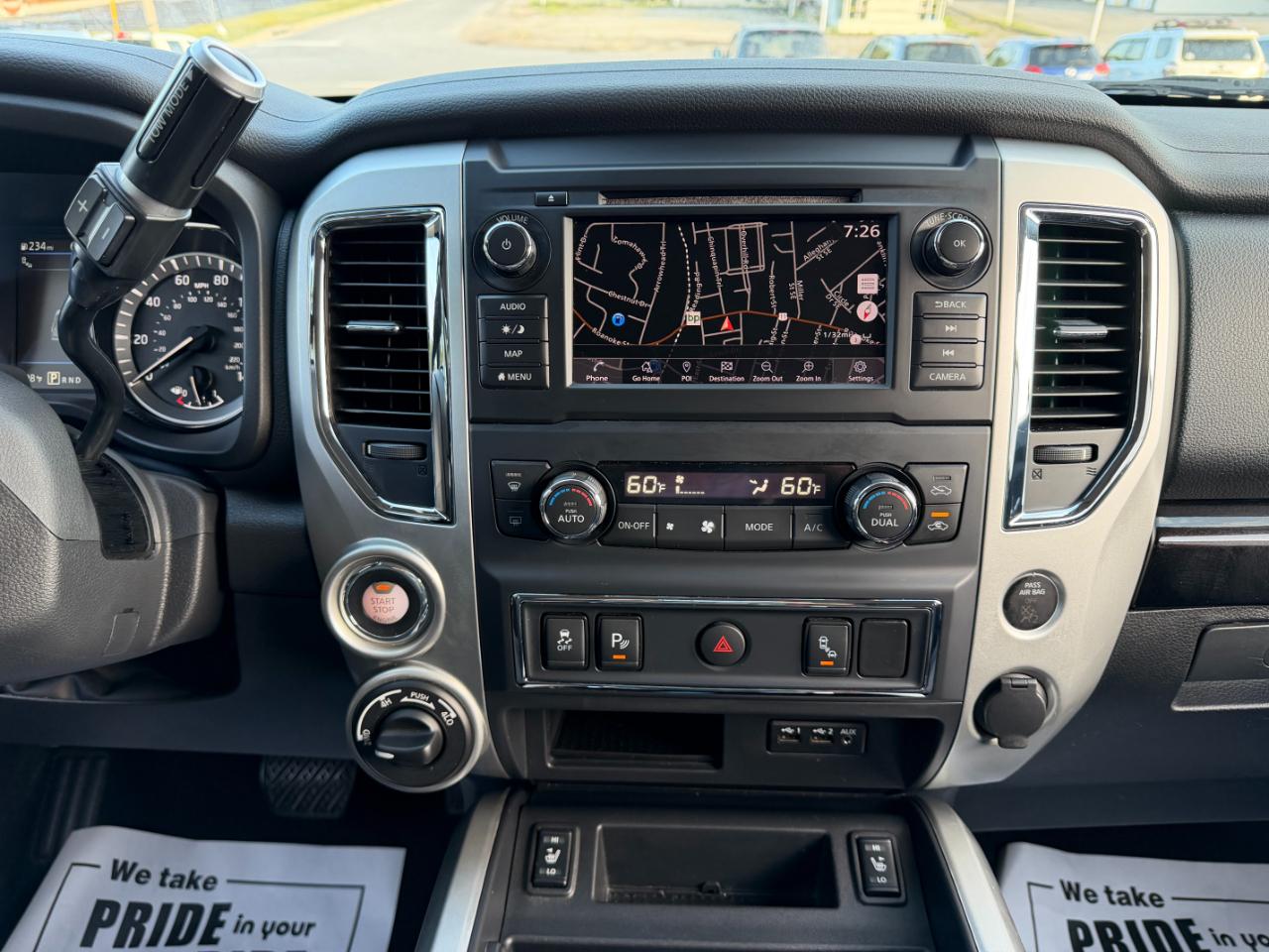 Nissan Titan SV Crew Cab 4WD 2019