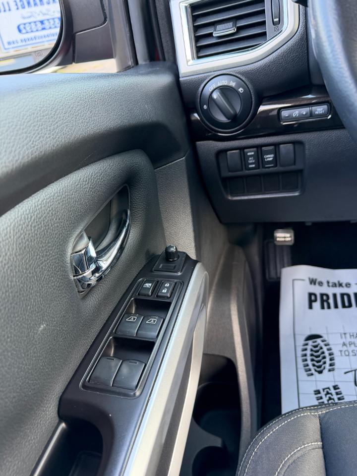 Nissan Titan SV Crew Cab 4WD 2019