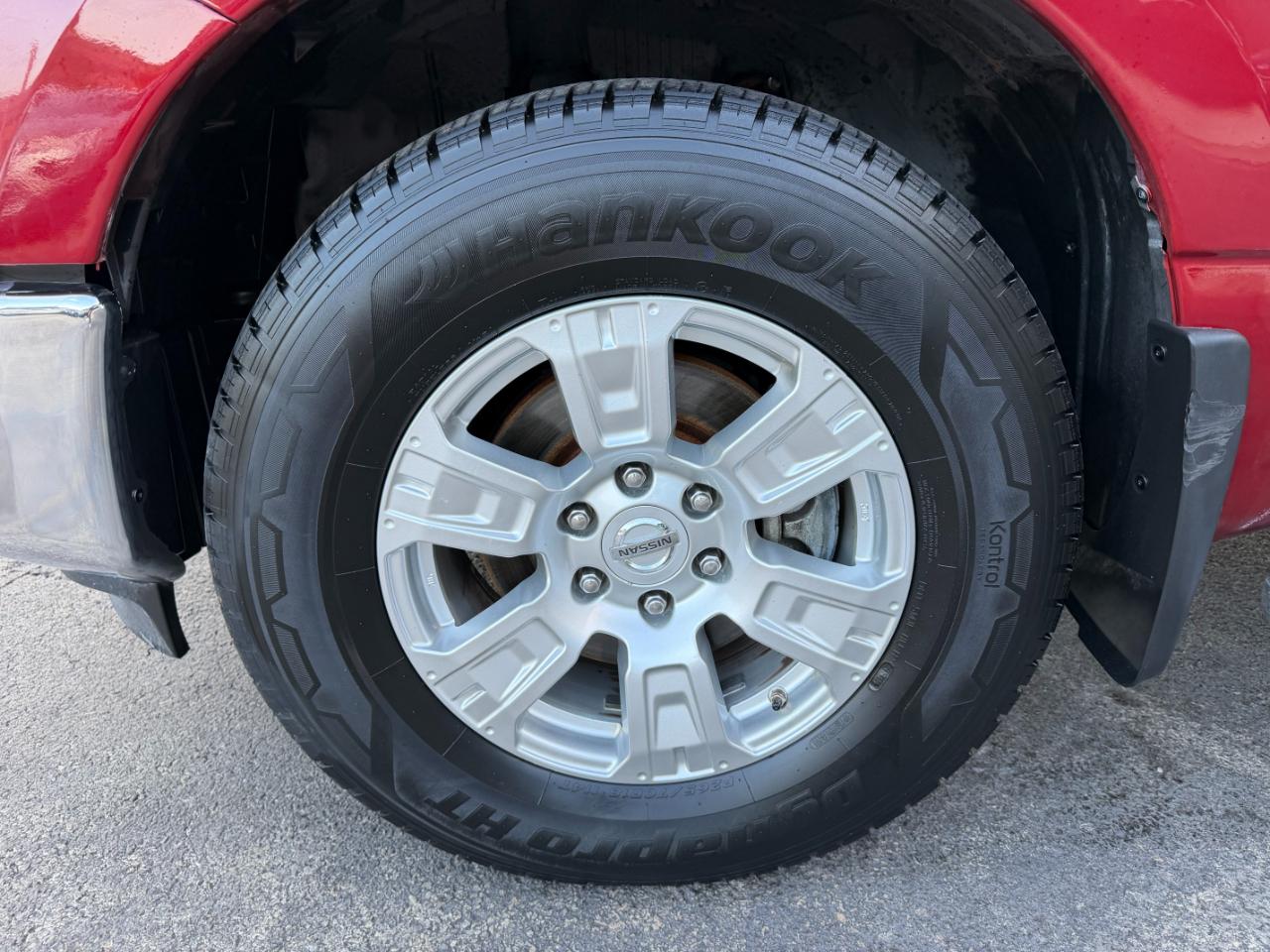 Nissan Titan SV Crew Cab 4WD 2019