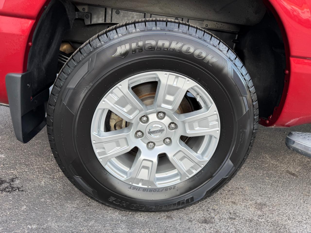 Nissan Titan SV Crew Cab 4WD 2019