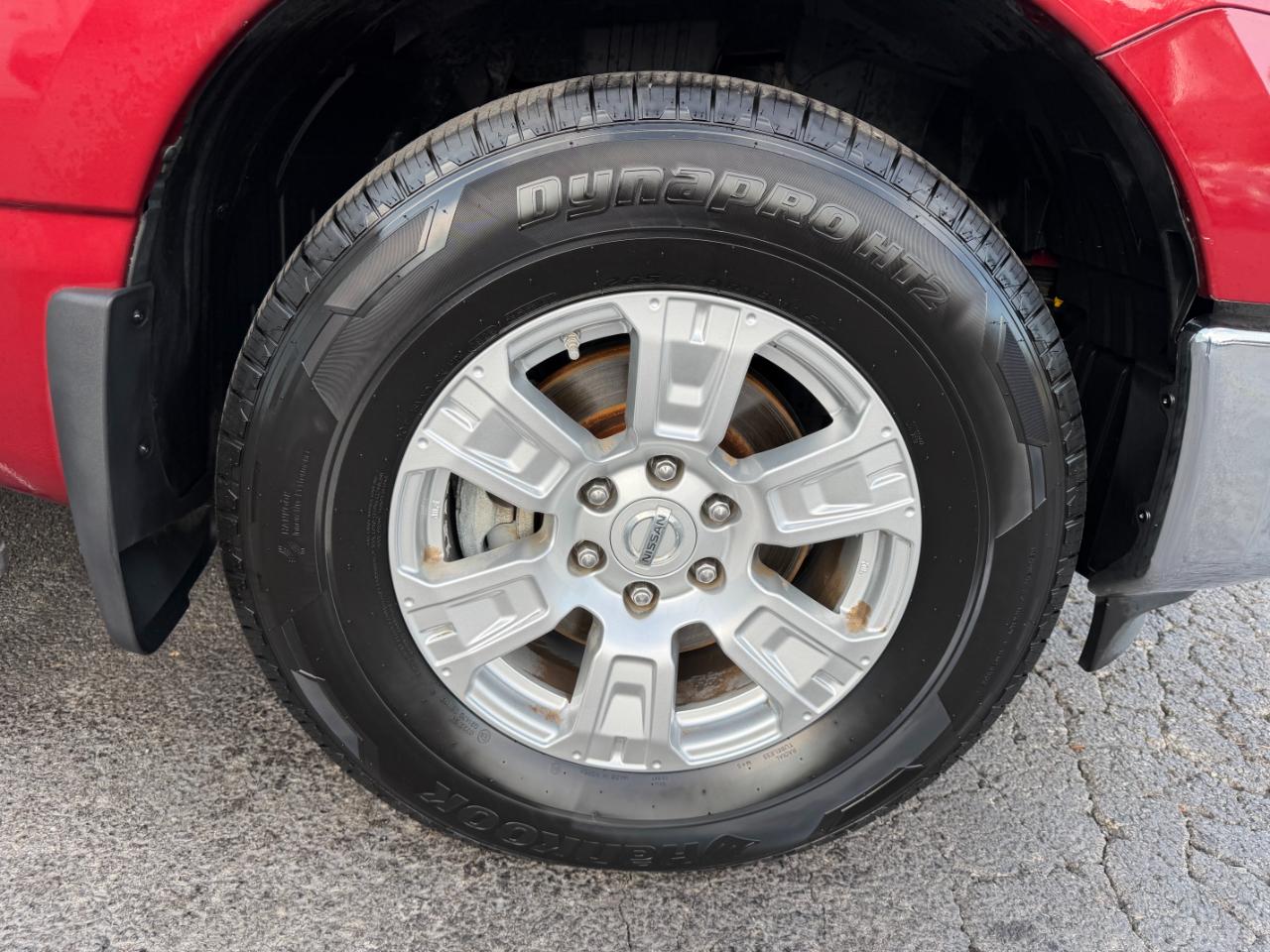 Nissan Titan SV Crew Cab 4WD 2019