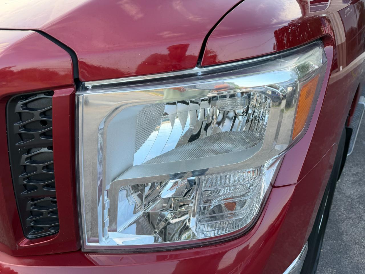 Nissan Titan SV Crew Cab 4WD 2019