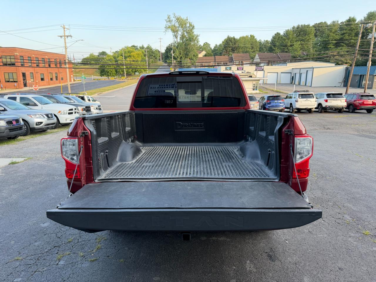 Nissan Titan SV Crew Cab 4WD 2019