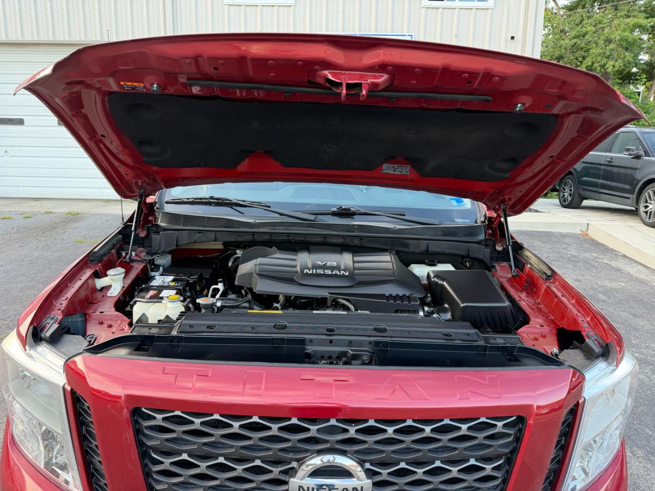 Nissan Titan SV Crew Cab 4WD 2019